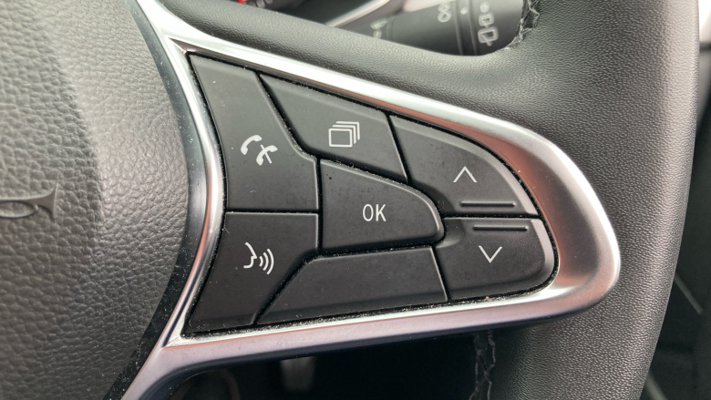 Renault Captur 1.3 TCE 140 Iconic 5dr Petrol Hatchback